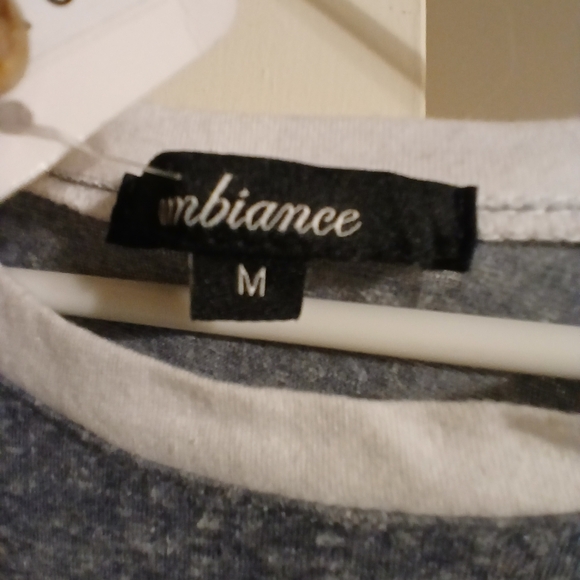 Nadine west quarter sleeve Shirt size medium - Picture 5 of 5